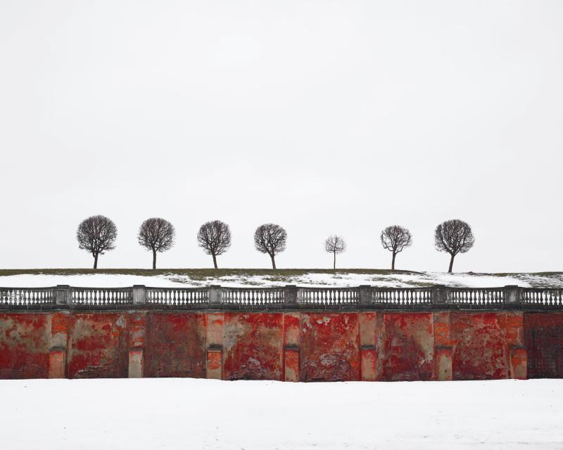 David Burdeny David Burdeny Red Wall Peterhof Russia