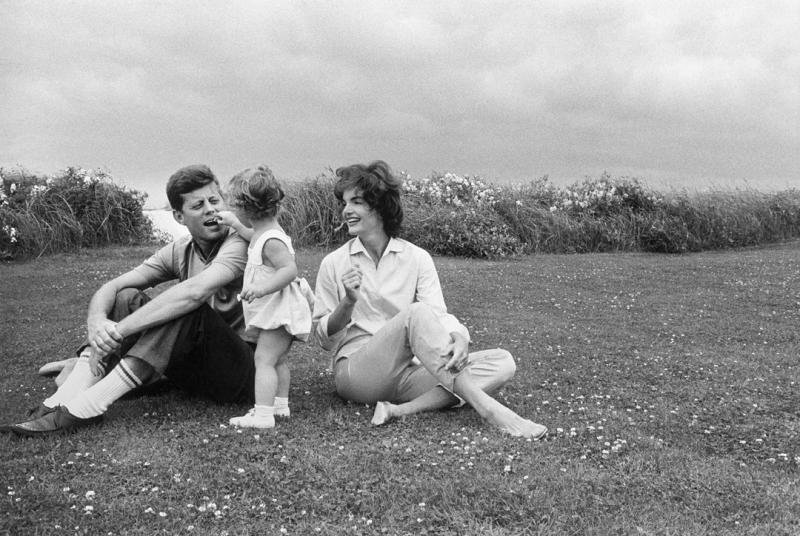 Mark Shaw Mark Shaw Kennedys Caroline Feeds Flower to John Jackie Looks on 1959