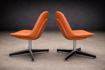 Forma Brazil Pair of Pollock Armchairs by Forma Aluminum Leather 1970s Lot 153