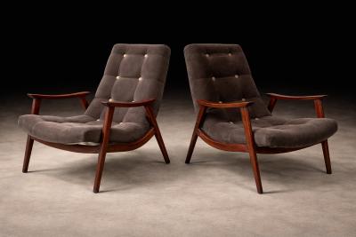  Gelli Ind stria de M veis Pair of Armchairs in Brazilian Hardwood Fabric Gelli 1960s Lot 508