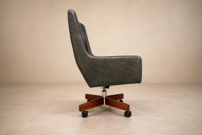  Holperin Leather Rosewood Armchair Sergio Rodrigues for Oca 1962