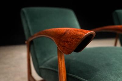  Liceu de Artes e Of cios Pair of Hardwood Green Velvet Armchairs by Liceu de Artes Lot 513A