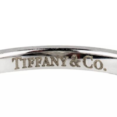 18 Carat White Gold And Diamond Ring