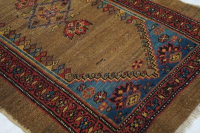 Antique Bakshayesh Rug 2 4 x 4 1 