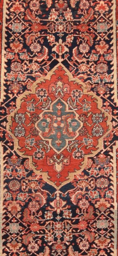 Antique Heriz Serapi Rug 50 x 116