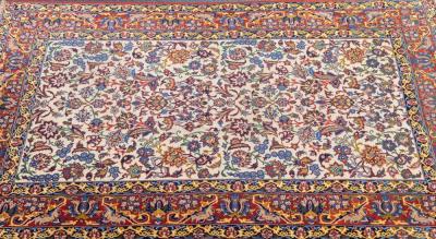 Antique Isfahan Rug 3 5 x 5 2 