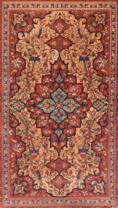 Antique Isfahan Rug 4 5 x 7 10 