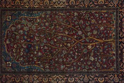Antique Isfahan Rug 4 7 x 7 1 