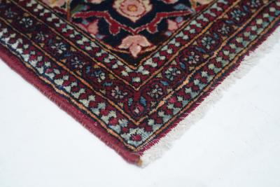 Antique Isfahan Rug 4 7 x 7 1 