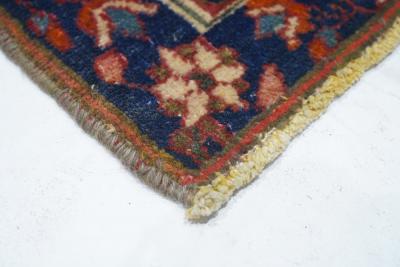 Antique Isfahan Rug 49 x 75