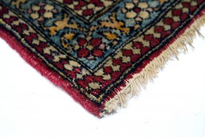 Antique Ivory Isfahan Rug 4 9 x 7 0 