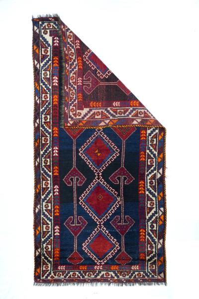 Antique Lori Rug 4 2 x 8 7 