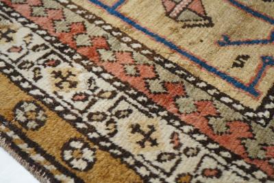 Antique NW Persian Runner 3 1 x 10 2 