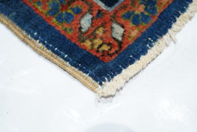 Antique Persian Heriz Rug 85 x 105 