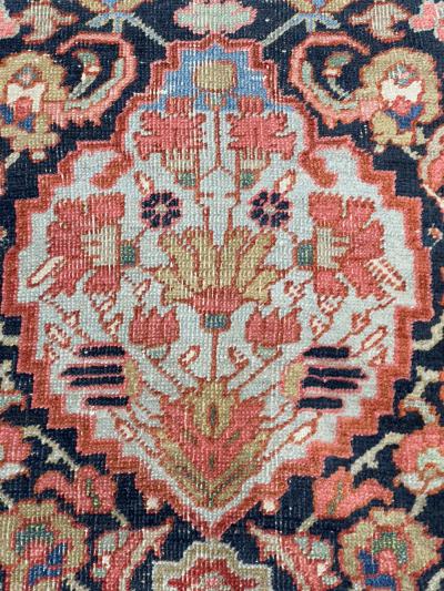 Antique Persian Heriz Serapi Rug 410 x 65 