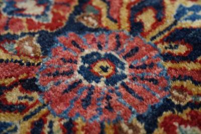 Antique Persian Sarouk Rug 62 x 90