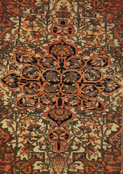 Antique Sarouk Rug 3 4 x 4 10 