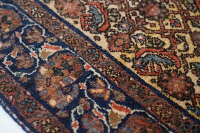 Antique Sarouk Rug 34 x 410