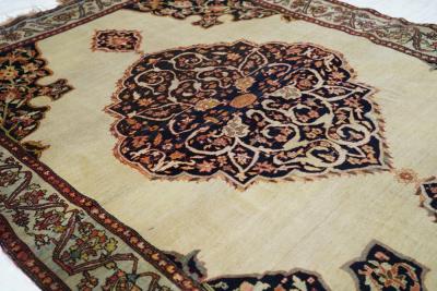 Antique Sarouk Rug 4 2 x 5 10 