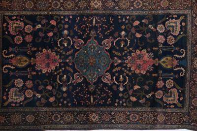 Antique Sarouk Rug 40 x 68