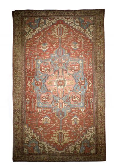 Antique Serapi Rug 110 x 186