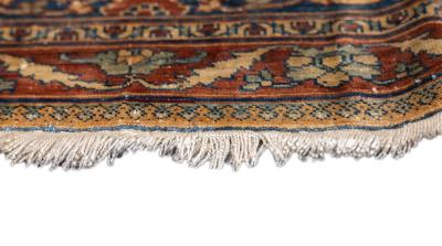 Antique Silk Heriz Rug 4 6 x 5 11 
