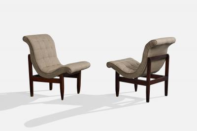 Argentine Designer Lounge Chairs with Wood and Fabric Argentina 1950s