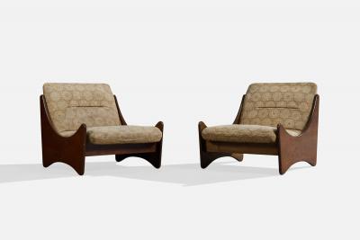 Argentine Designer Lounge Chairs with Wood and Fabric Argentina 1970s