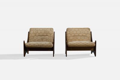 Argentine Designer Lounge Chairs with Wood and Fabric Argentina 1970s