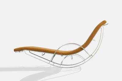 Brazilian Designer Chaise Longue with Iron and Velvet Brazil 1970s