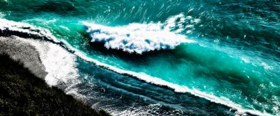 David Drebin Crashing Waves