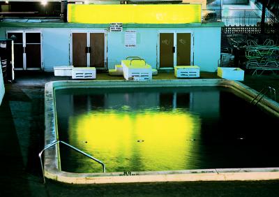 David Drebin Yellow Pool