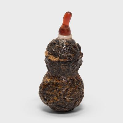 Double Gourd Root Amber Snuff Bottle