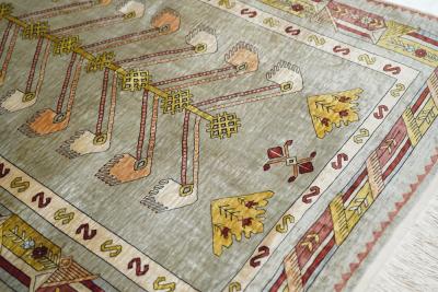 Extremely Fine Antique Turkish Silk Hereke Rug 26 x 35