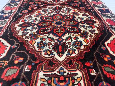 Fine Antique Persian Bakhtiari Rug 3 4 x 9 11 