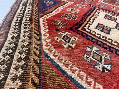 Fine Antique Persian Qashqai Rug 4 3 x 7 3 