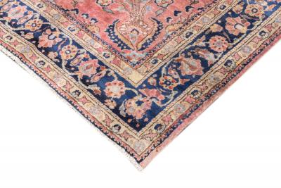 Fine Antique Persian Sarouk Rug 70 x 97 