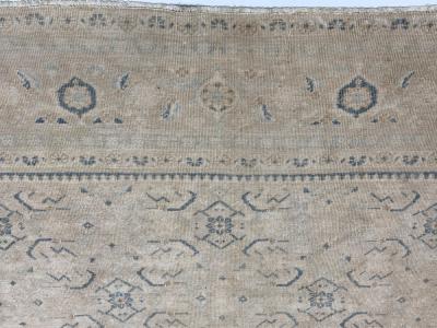 Fine Antique Persian Tabriz Rug 9 10 x 13 4 