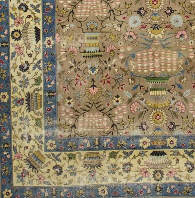 Fine Antique Persian Tabriz Vase Design Rug 83 x 11 x 5 