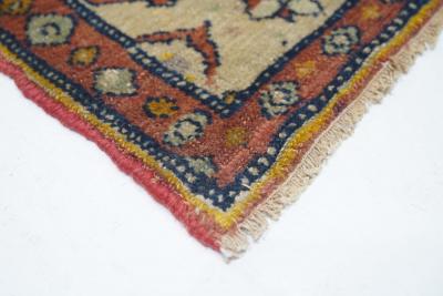 Fine Antique Tribal Bakhshayesh Rug 311 x 60
