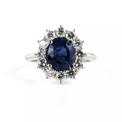 Gold Ring With Sapphire And Diamonds