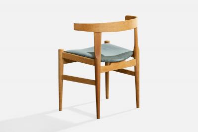 Hans Wegner Dining Room Chairs with Oak and Fabric Denmark 1960s