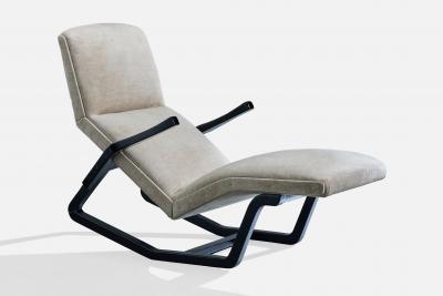Italian Designer Chaise Longue with Fabric and Wood Italy 1960s