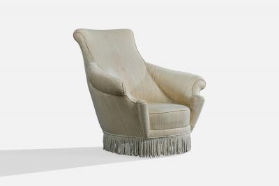 Italian Designer Lounge Chairs with Fabric and Wood Italy 1950s