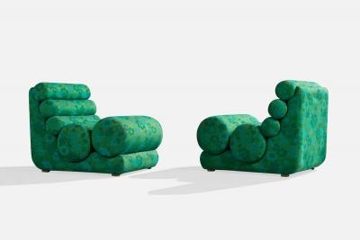 Italian Designer Lounge Chairs with Fabric and Wood Italy 1970s