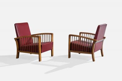 Italian Designer Lounge Chairs with Oak and Vinyl Italy 1940s