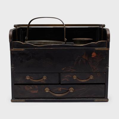 Japanese Tabako bon with Gilt Mountain Landscapes