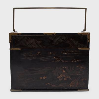 Japanese Tabako bon with Gilt Mountain Landscapes