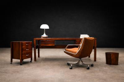 Jorge Zalszupin Low Commander Swivel Armchair in Chenille Aluminum 1973