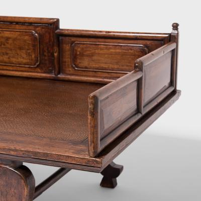 Luohan Bed with Stepped Railing